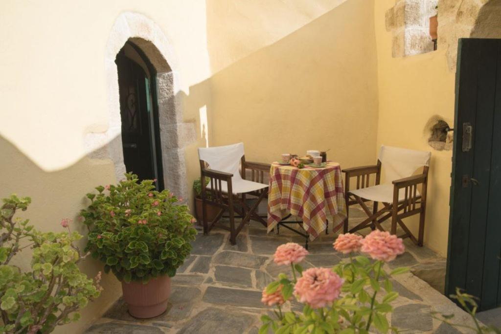 Abramis Rooms Mitáta Exterior foto